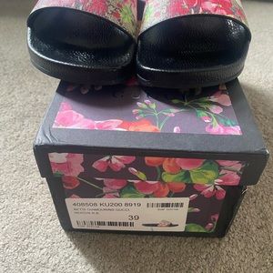 GG SLIDES (not auth ) BRAND NEW NEVER WORN